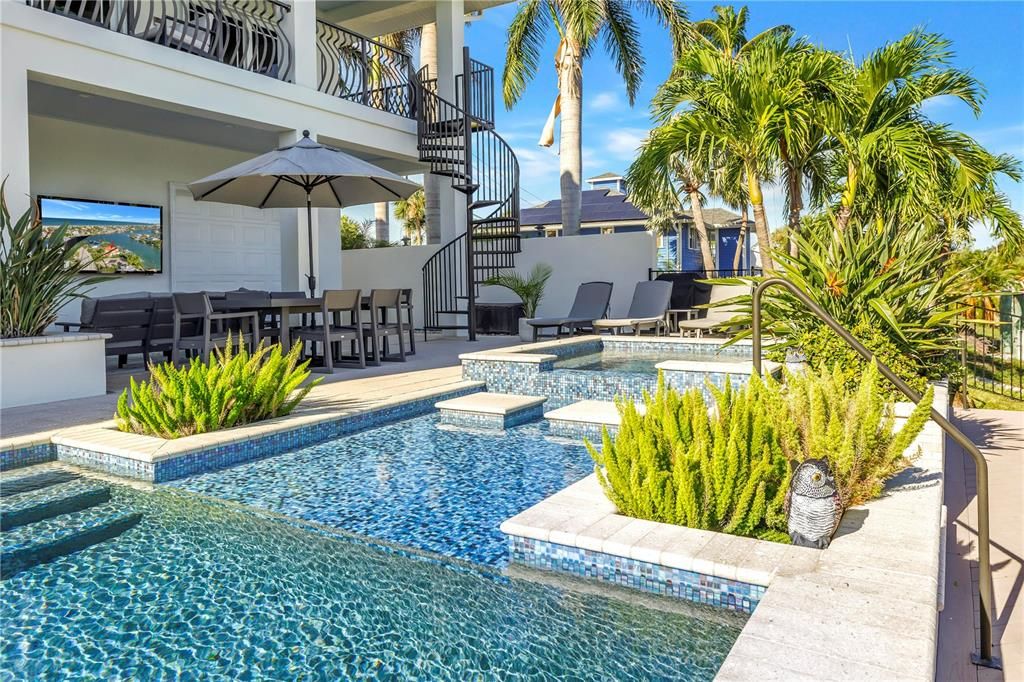 For Sale: $4,290,000 (5 beds, 4 baths, 4766 Square Feet)