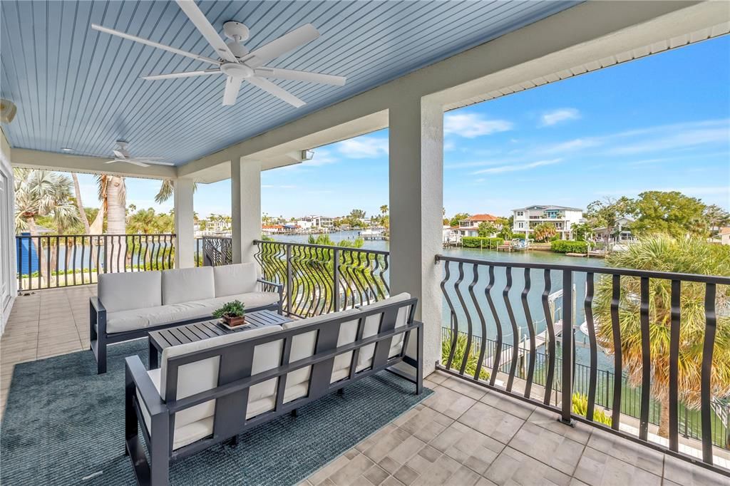 For Sale: $4,290,000 (5 beds, 4 baths, 4766 Square Feet)