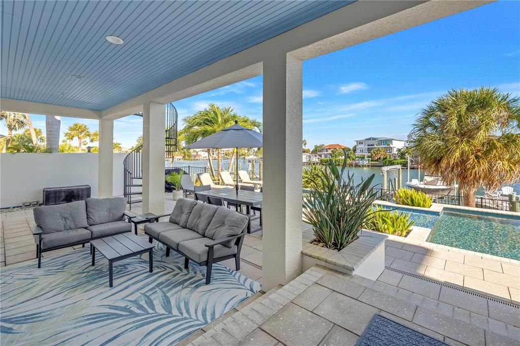 For Sale: $4,290,000 (5 beds, 4 baths, 4766 Square Feet)