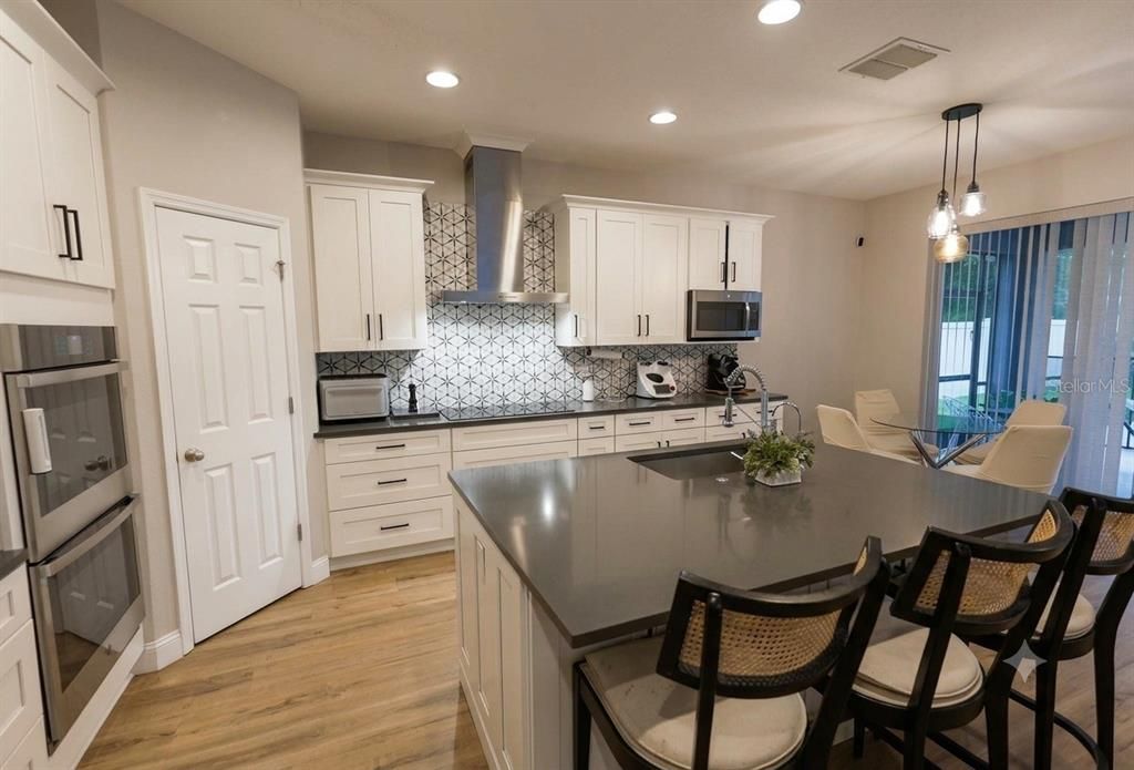 For Sale: $659,000 (3 beds, 2 baths, 2265 Square Feet)