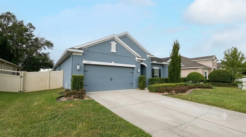 For Sale: $659,000 (3 beds, 2 baths, 2265 Square Feet)