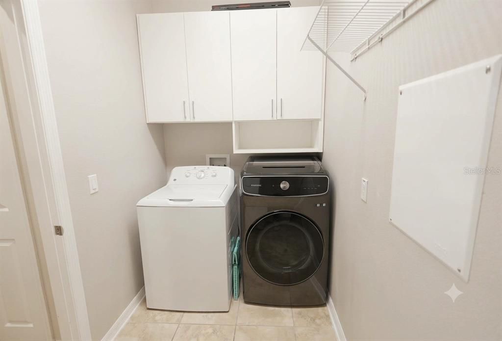For Sale: $659,000 (3 beds, 2 baths, 2265 Square Feet)
