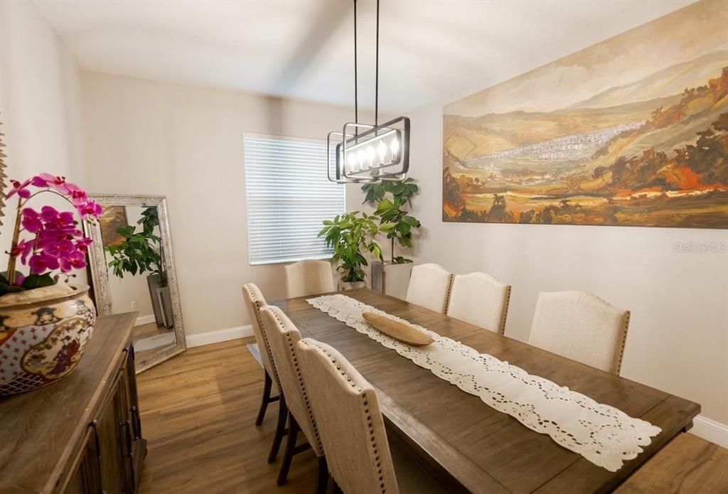 For Sale: $659,000 (3 beds, 2 baths, 2265 Square Feet)