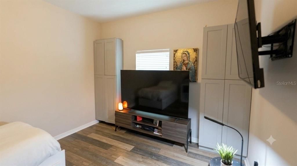 For Sale: $659,000 (3 beds, 2 baths, 2265 Square Feet)