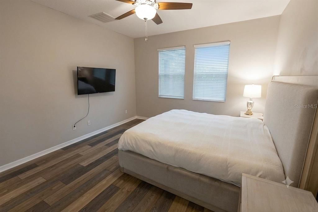 For Sale: $659,000 (3 beds, 2 baths, 2265 Square Feet)