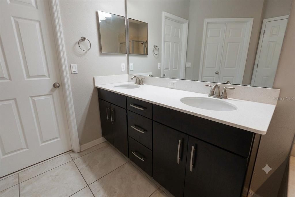 For Sale: $659,000 (3 beds, 2 baths, 2265 Square Feet)