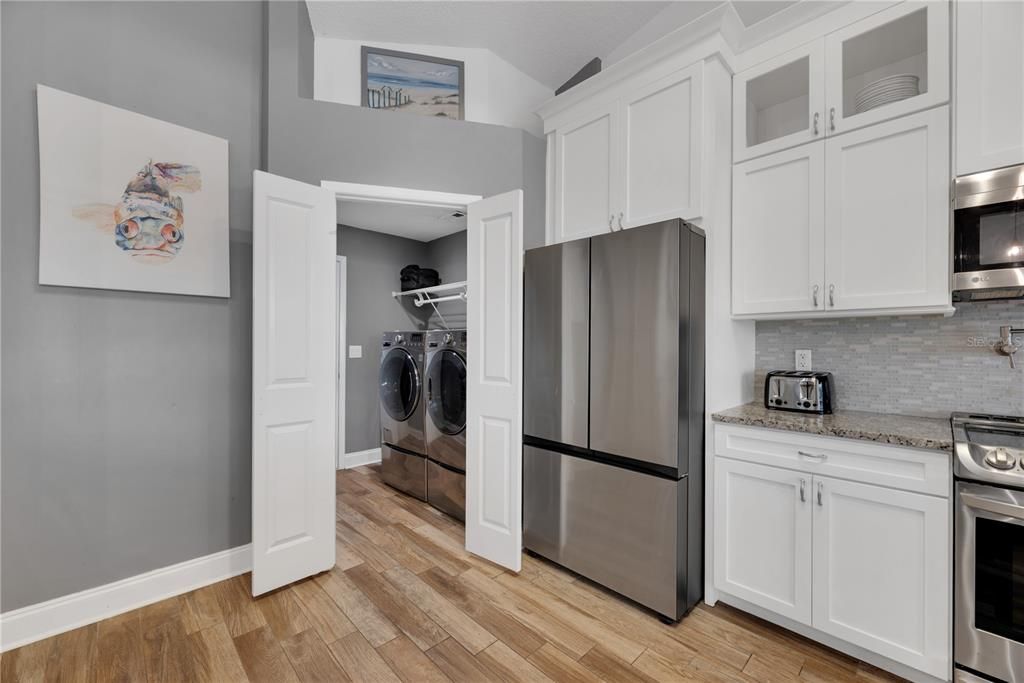 For Sale: $875,000 (4 beds, 2 baths, 1888 Square Feet)
