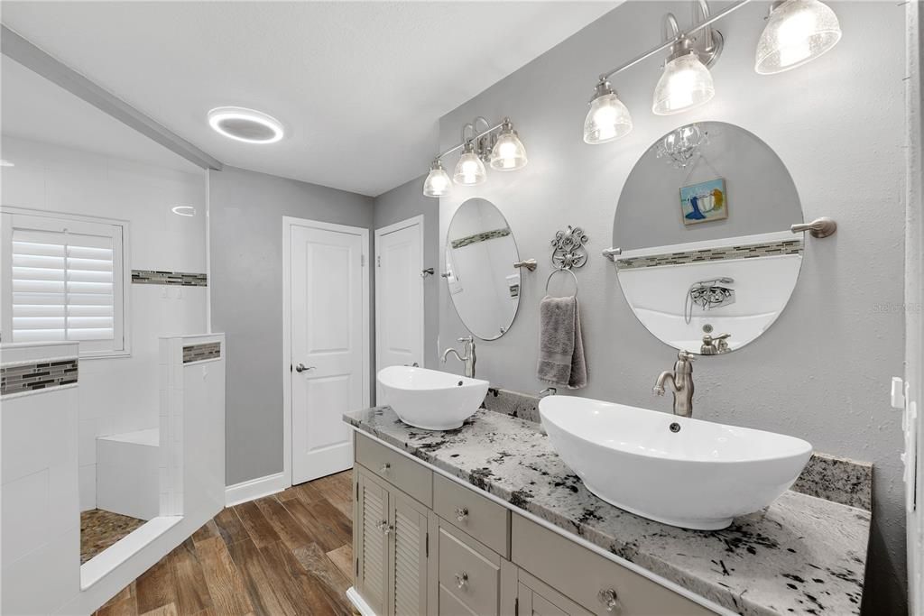 For Sale: $875,000 (4 beds, 2 baths, 1888 Square Feet)