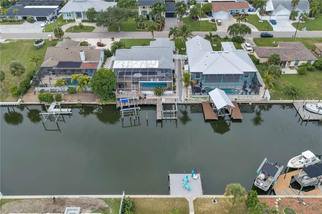 For Sale: $875,000 (4 beds, 2 baths, 1888 Square Feet)