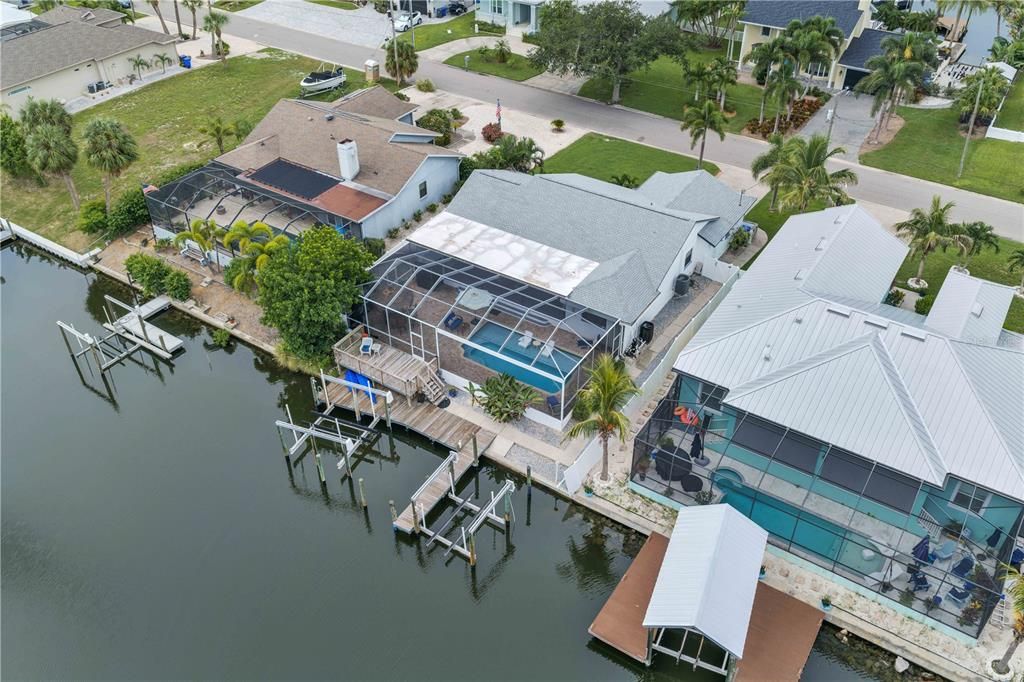 For Sale: $875,000 (4 beds, 2 baths, 1888 Square Feet)