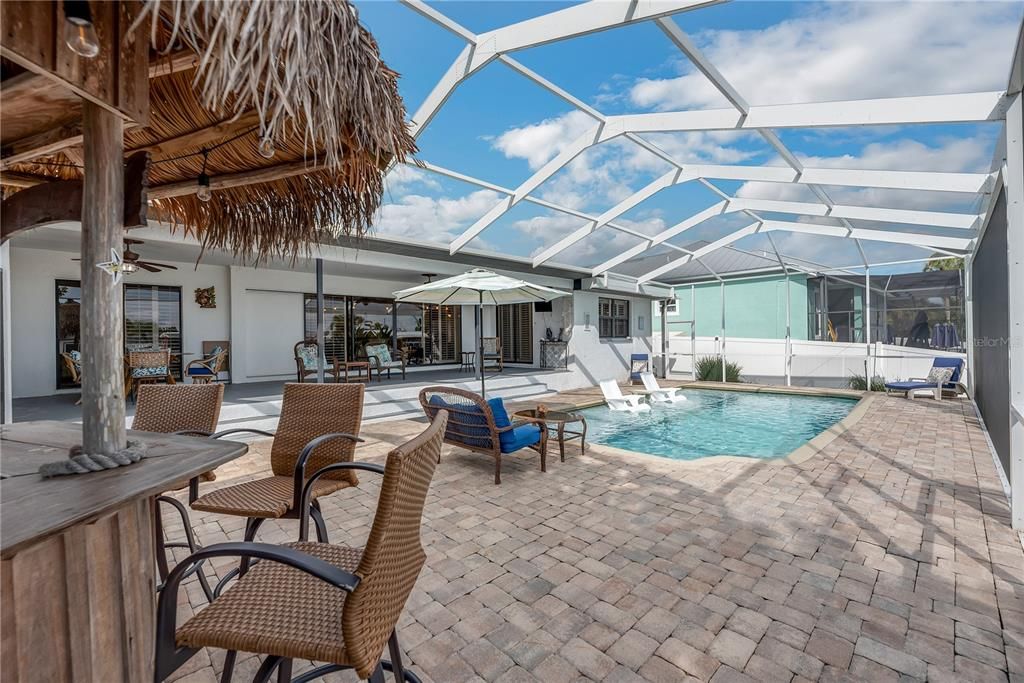 For Sale: $875,000 (4 beds, 2 baths, 1888 Square Feet)