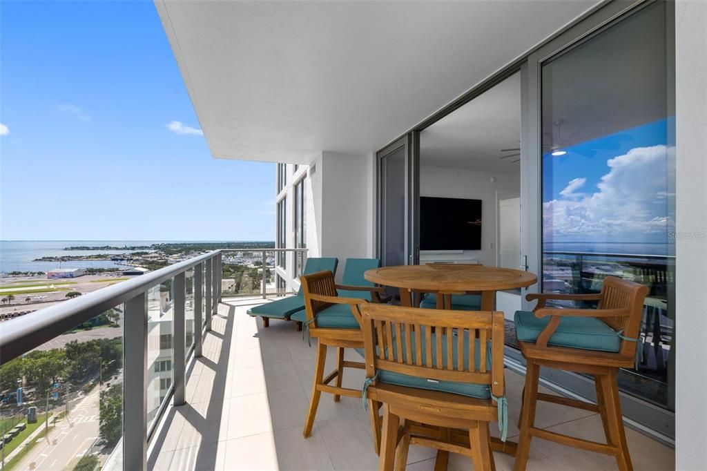 En Venta: $2,599,000 (2 camas, 3 baños, 2006 Pies cuadrados)