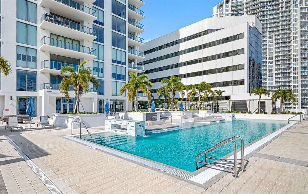 En Venta: $2,599,000 (2 camas, 3 baños, 2006 Pies cuadrados)