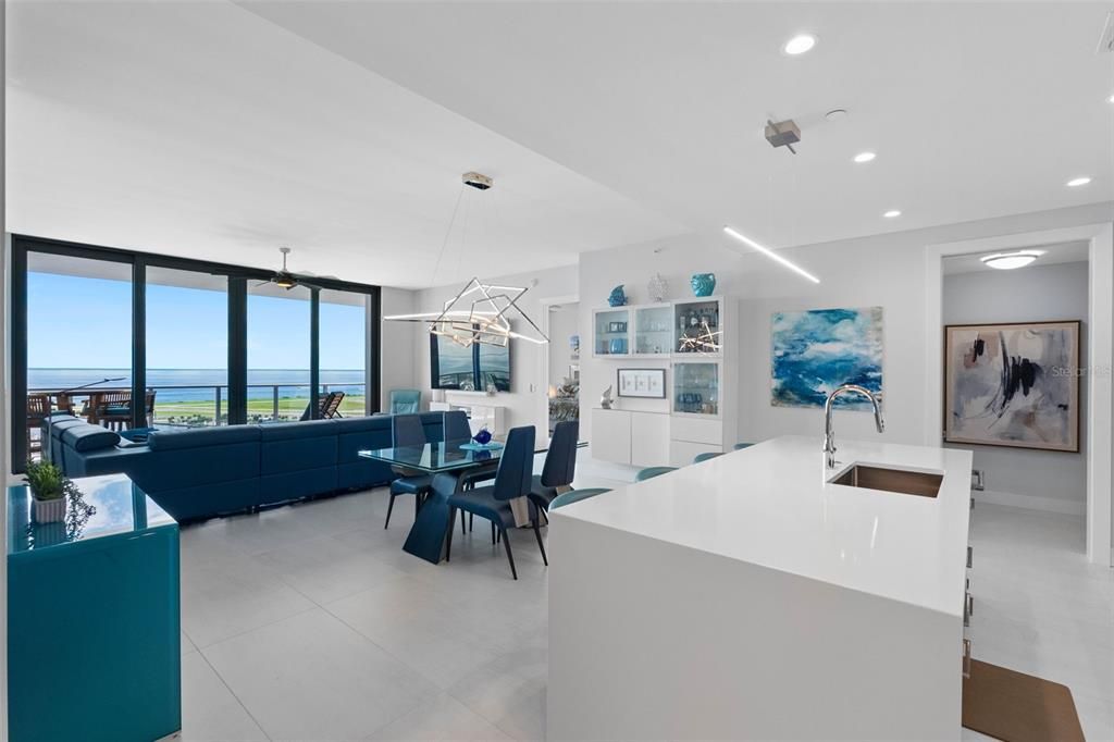 En Venta: $2,599,000 (2 camas, 3 baños, 2006 Pies cuadrados)