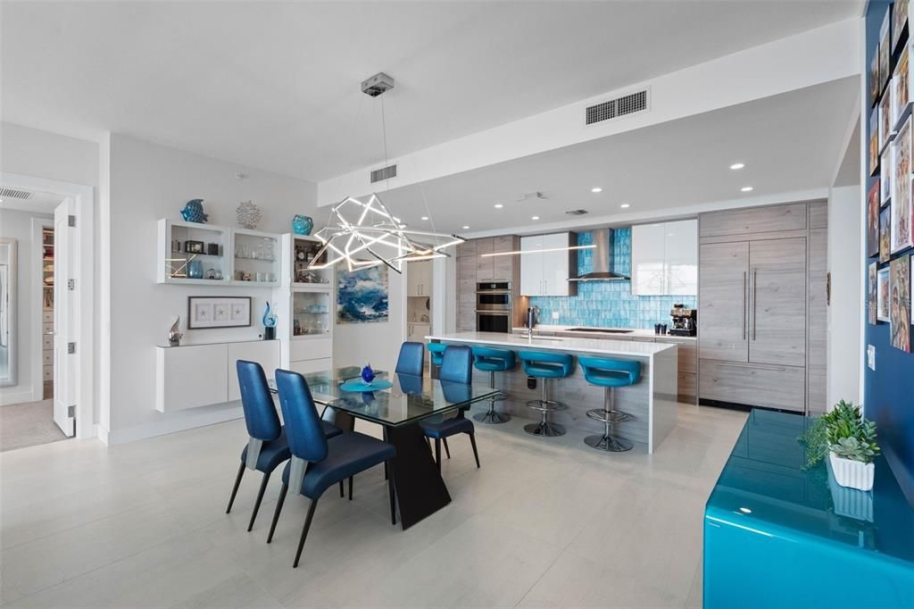 En Venta: $2,599,000 (2 camas, 3 baños, 2006 Pies cuadrados)