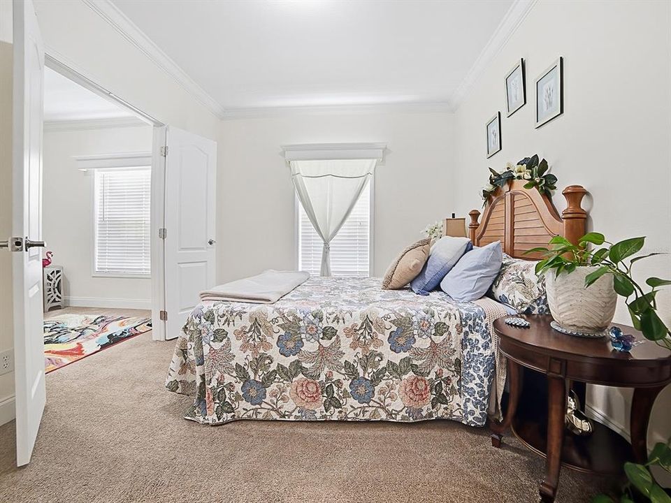 For Sale: $329,000 (2 beds, 3 baths, 1560 Square Feet)