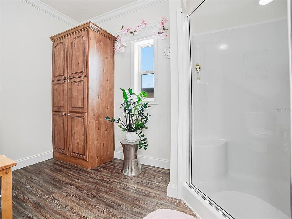 For Sale: $329,000 (2 beds, 3 baths, 1560 Square Feet)
