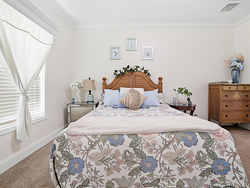 For Sale: $329,000 (2 beds, 3 baths, 1560 Square Feet)