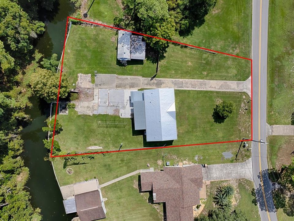 For Sale: $329,000 (2 beds, 3 baths, 1560 Square Feet)