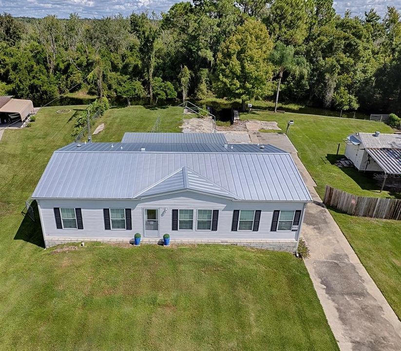 For Sale: $329,000 (2 beds, 3 baths, 1560 Square Feet)