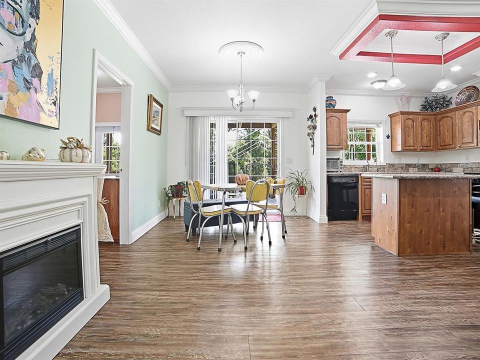 For Sale: $329,000 (2 beds, 3 baths, 1560 Square Feet)