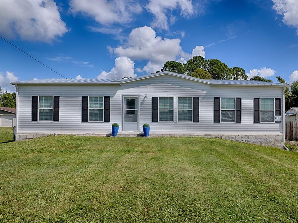 For Sale: $329,000 (2 beds, 3 baths, 1560 Square Feet)