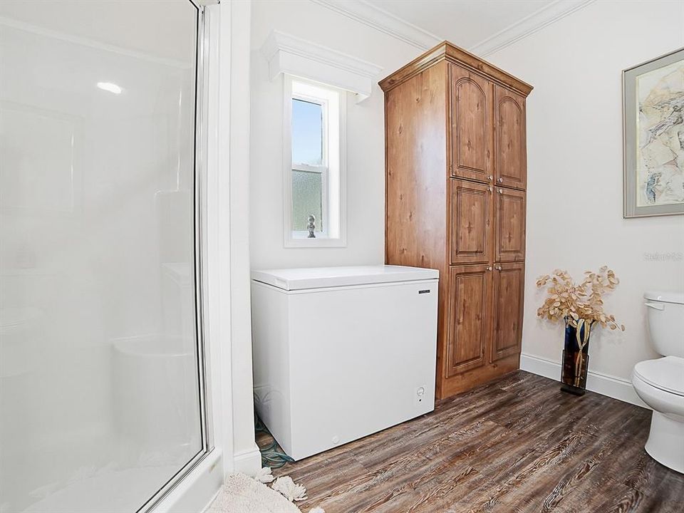 For Sale: $329,000 (2 beds, 3 baths, 1560 Square Feet)