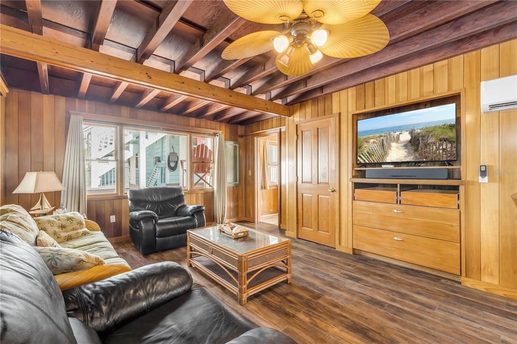 En Venta: $650,000 (5 camas, 0 baños, 3300 Pies cuadrados)