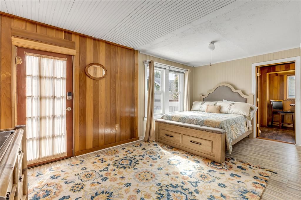 En Venta: $650,000 (5 camas, 0 baños, 3300 Pies cuadrados)