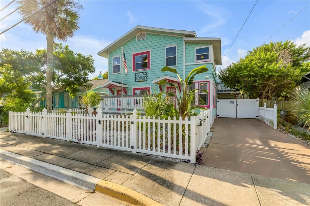 En Venta: $650,000 (5 camas, 0 baños, 3300 Pies cuadrados)