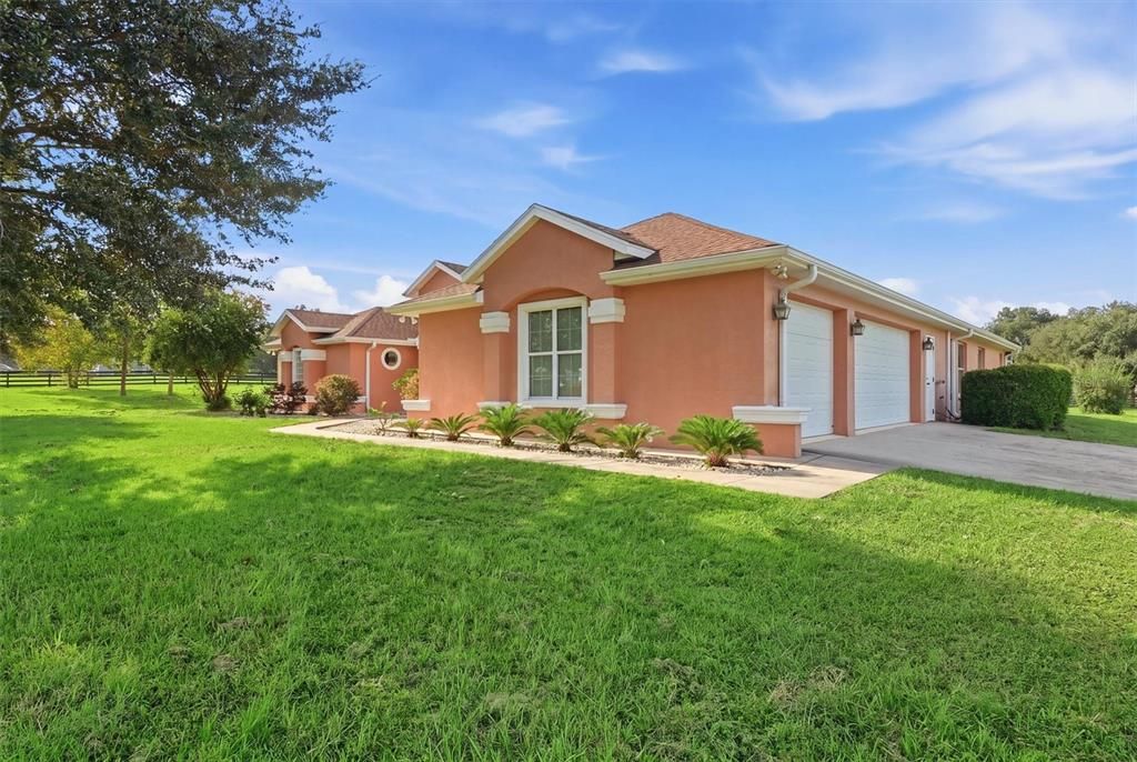 For Sale: $799,000 (4 beds, 2 baths, 3030 Square Feet)