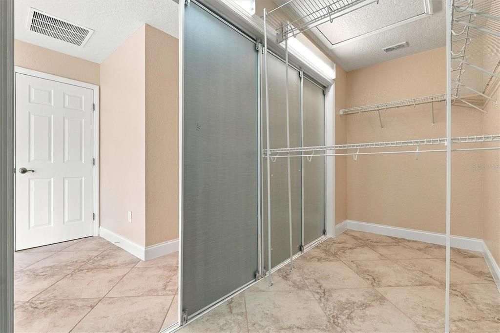 For Sale: $799,000 (4 beds, 2 baths, 3030 Square Feet)