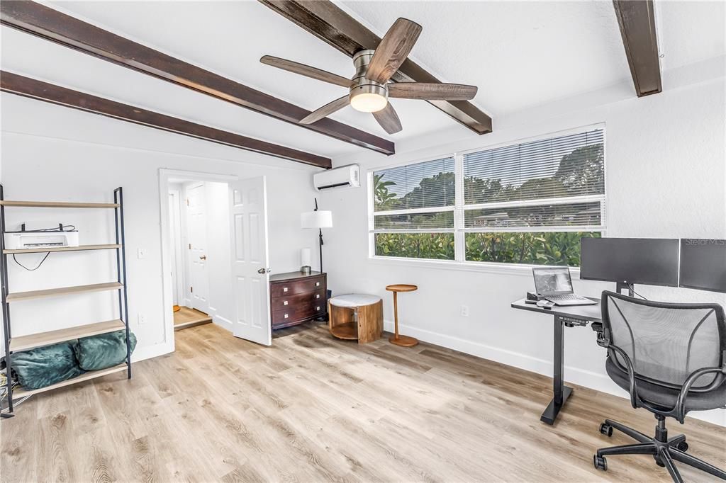 For Rent: $3,000 (3 beds, 2 baths, 1287 Square Feet)