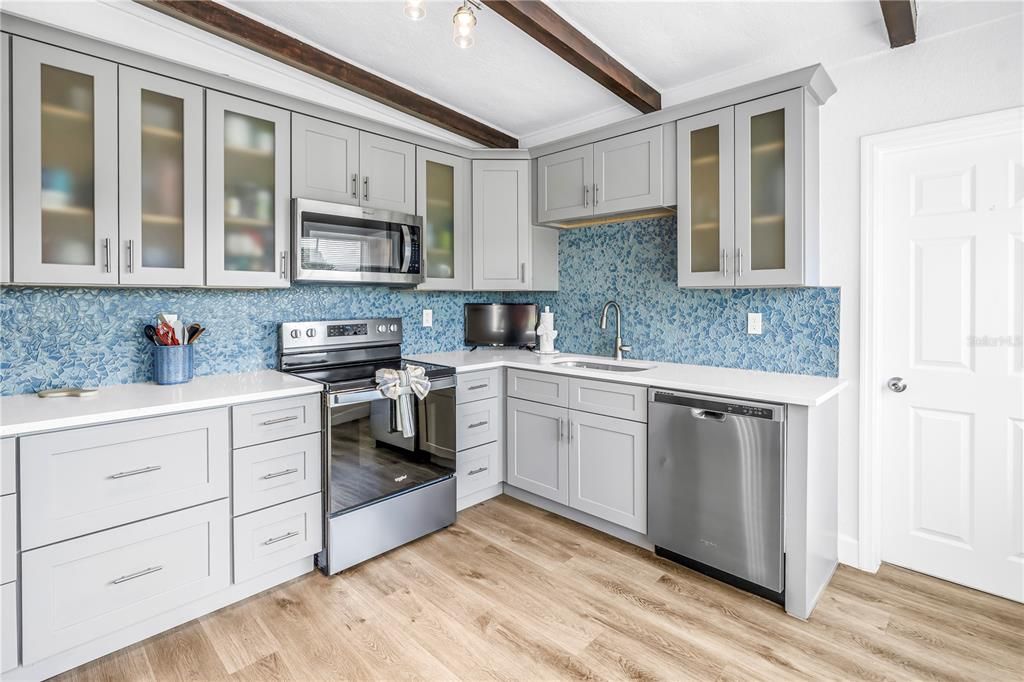 For Rent: $3,000 (3 beds, 2 baths, 1287 Square Feet)