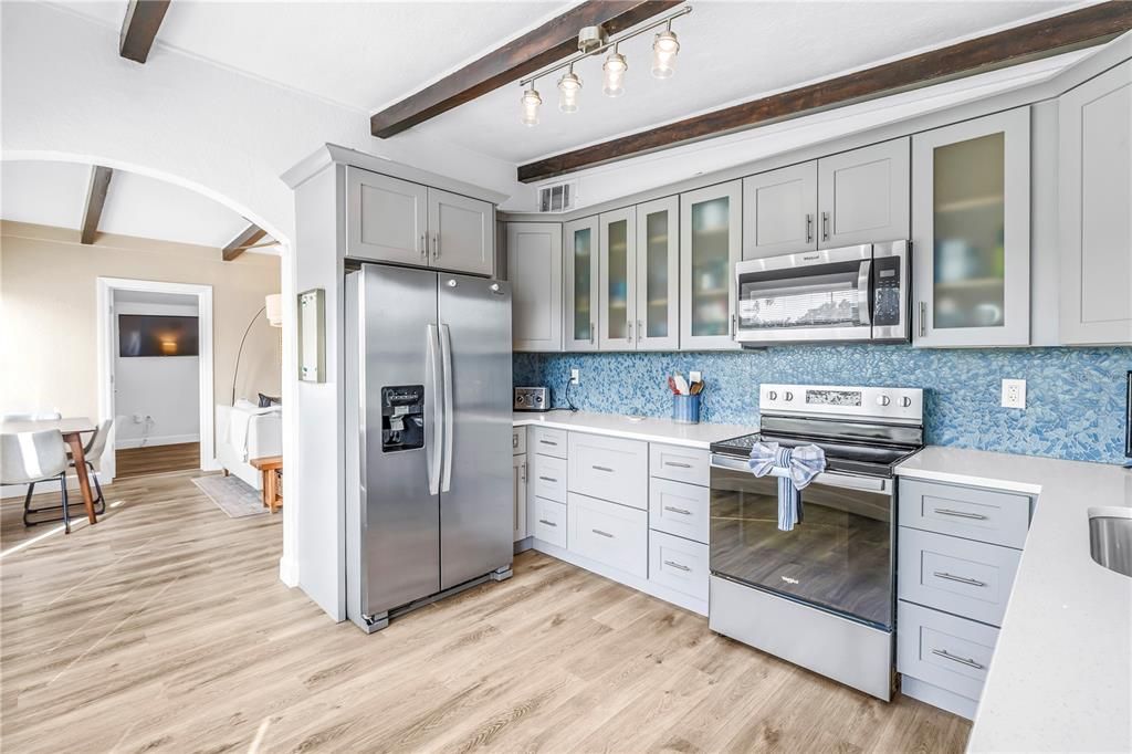 For Rent: $3,000 (3 beds, 2 baths, 1287 Square Feet)