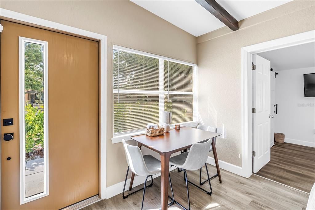 For Rent: $3,000 (3 beds, 2 baths, 1287 Square Feet)