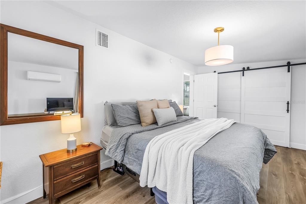 For Rent: $3,000 (3 beds, 2 baths, 1287 Square Feet)