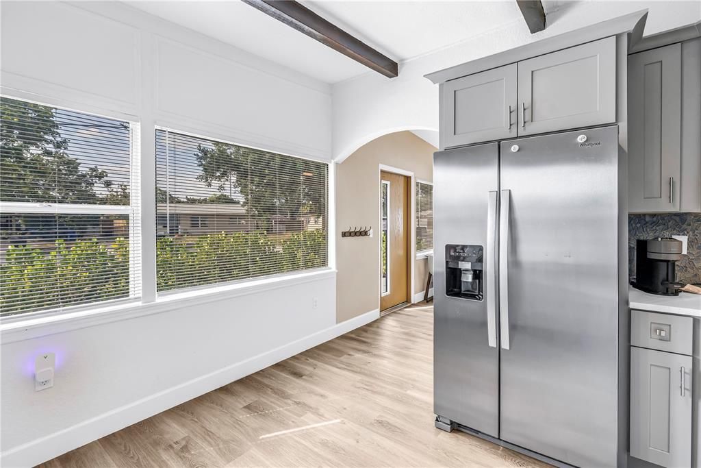 For Rent: $3,000 (3 beds, 2 baths, 1287 Square Feet)