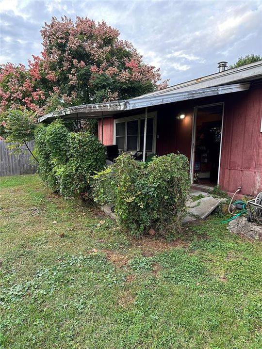 For Sale: $150,000 (4 beds, 2 baths, 1800 Square Feet)