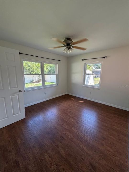For Sale: $239,900 (4 beds, 2 baths, 1242 Square Feet)