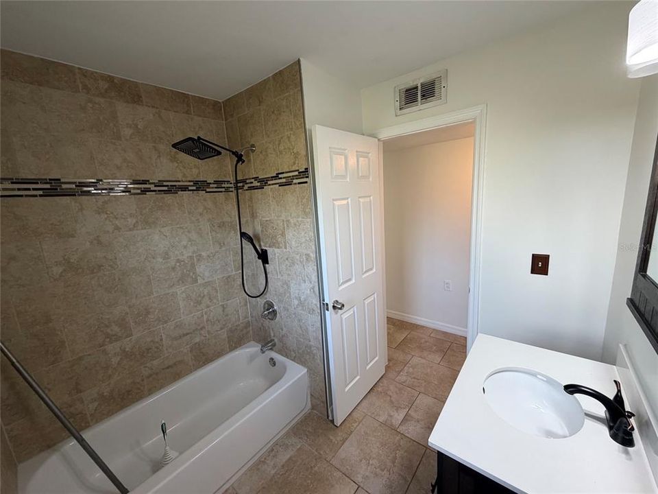 For Sale: $239,900 (4 beds, 2 baths, 1242 Square Feet)