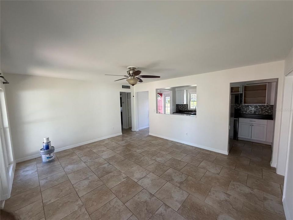For Sale: $239,900 (4 beds, 2 baths, 1242 Square Feet)