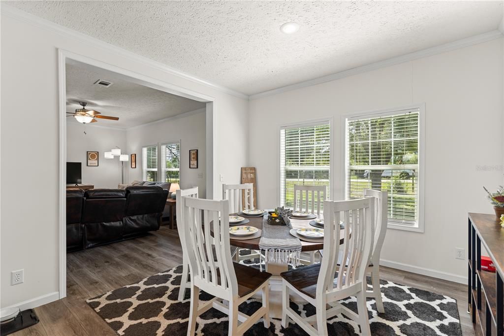 For Sale: $289,900 (3 beds, 2 baths, 1841 Square Feet)