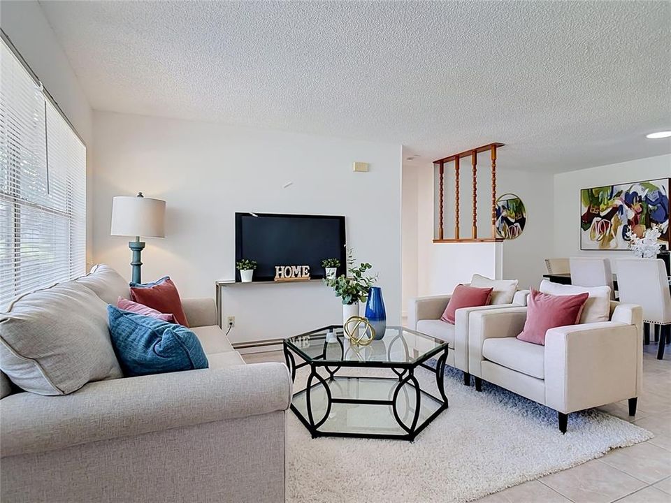 For Sale: $265,000 (3 beds, 2 baths, 1307 Square Feet)