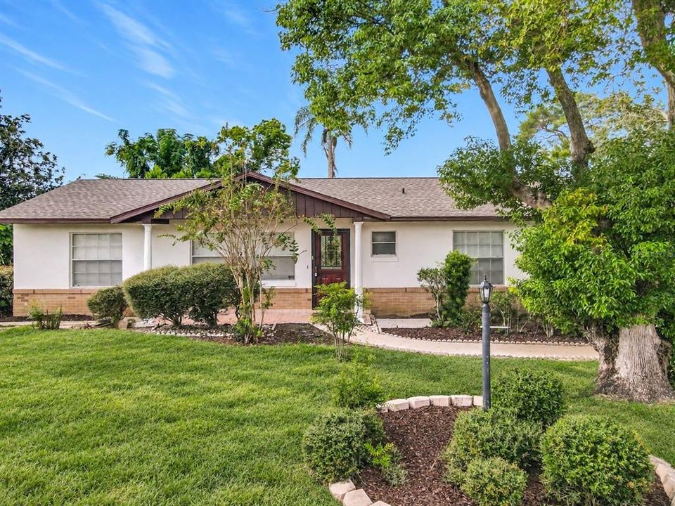 For Sale: $265,000 (3 beds, 2 baths, 1307 Square Feet)