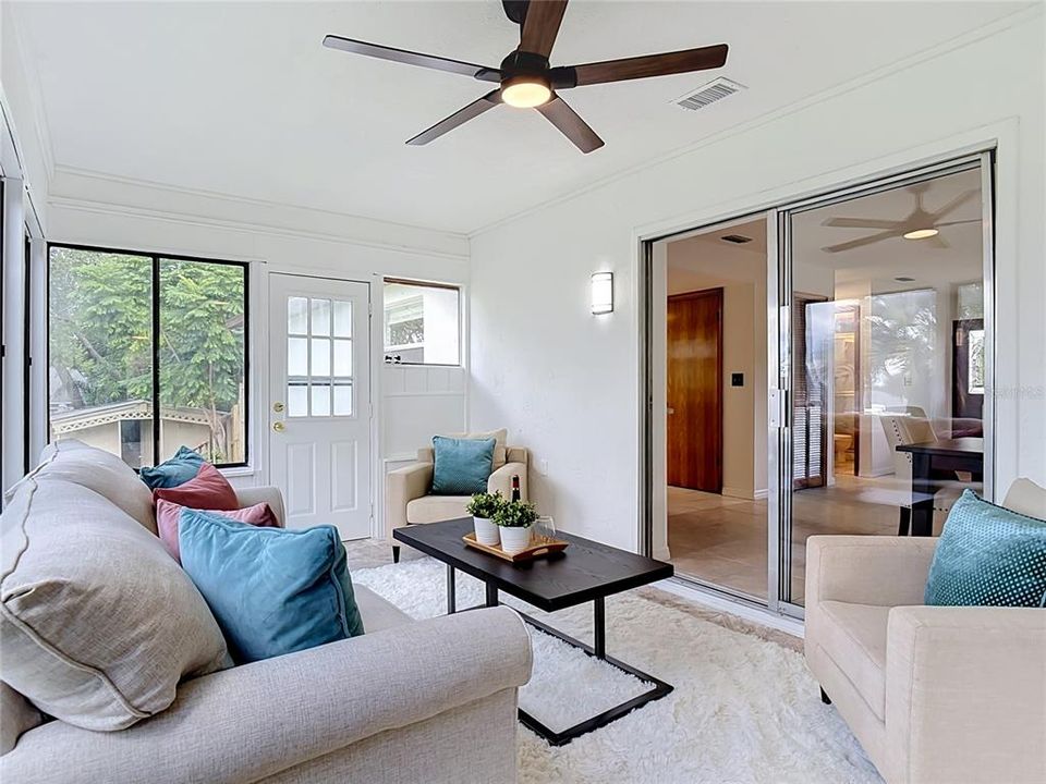 For Sale: $265,000 (3 beds, 2 baths, 1307 Square Feet)