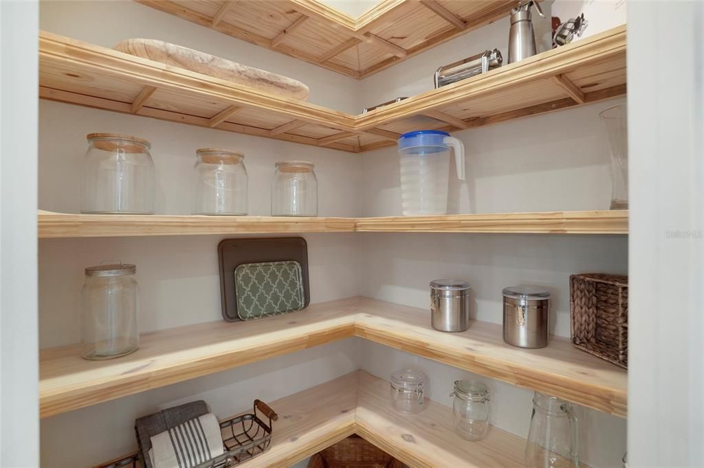 En Venta: $875,000 (4 camas, 3 baños, 2682 Pies cuadrados)