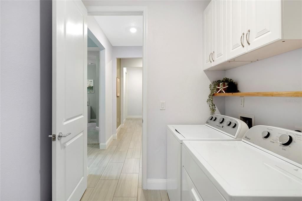 En Venta: $875,000 (4 camas, 3 baños, 2682 Pies cuadrados)