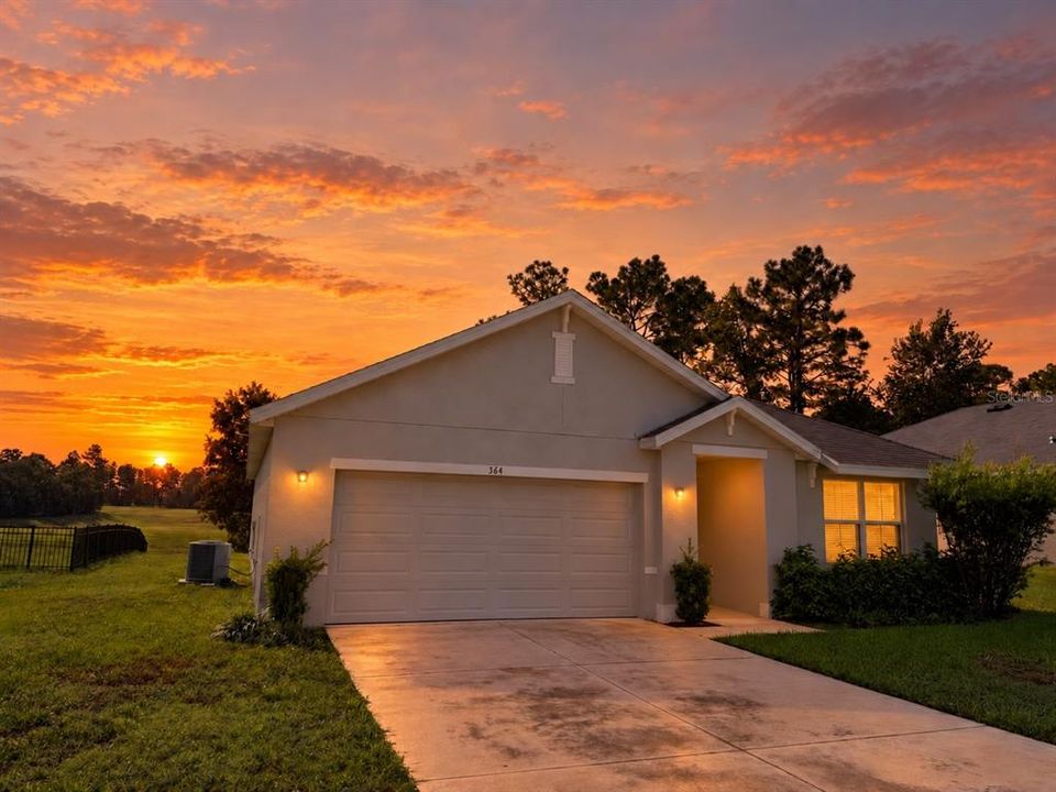 For Rent: $2,000 (3 beds, 2 baths, 1670 Square Feet)