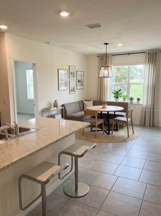For Rent: $2,000 (3 beds, 2 baths, 1670 Square Feet)